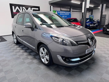 Used Renault Grand Scenic 2013 for sale - 79217800: Photo