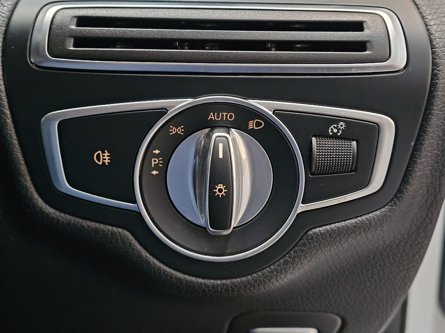 Used Mercedes-Benz C Class 2017 for sale - 77701702: Photo 16