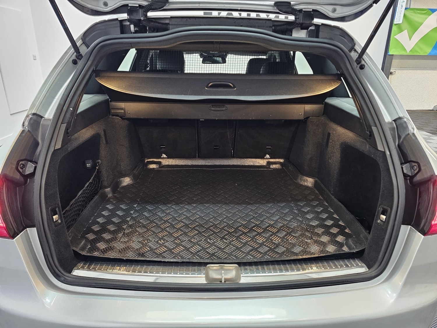 Used Mercedes-Benz C Class 2017 for sale - 77701702: Photo 29