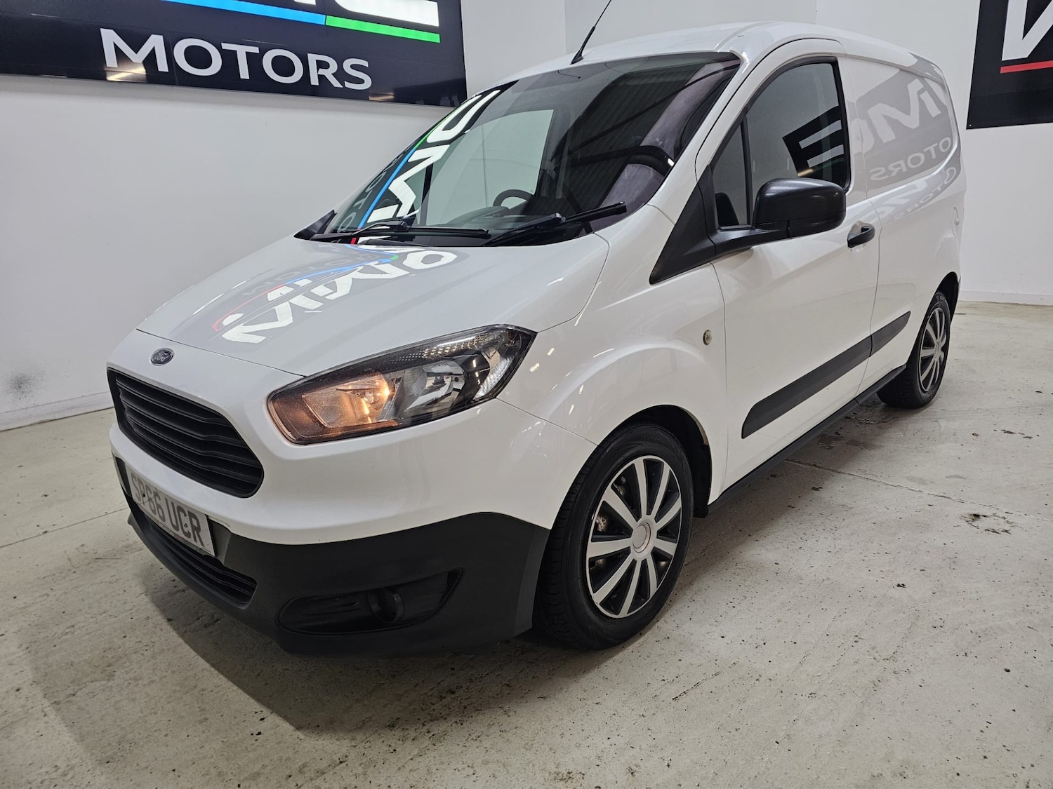 Used Ford Transit Courier 2016 for sale - 76948544: Photo 4