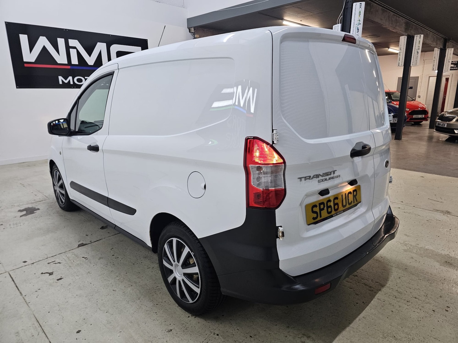 Used Ford Transit Courier 2016 for sale - 76948544: Photo 6