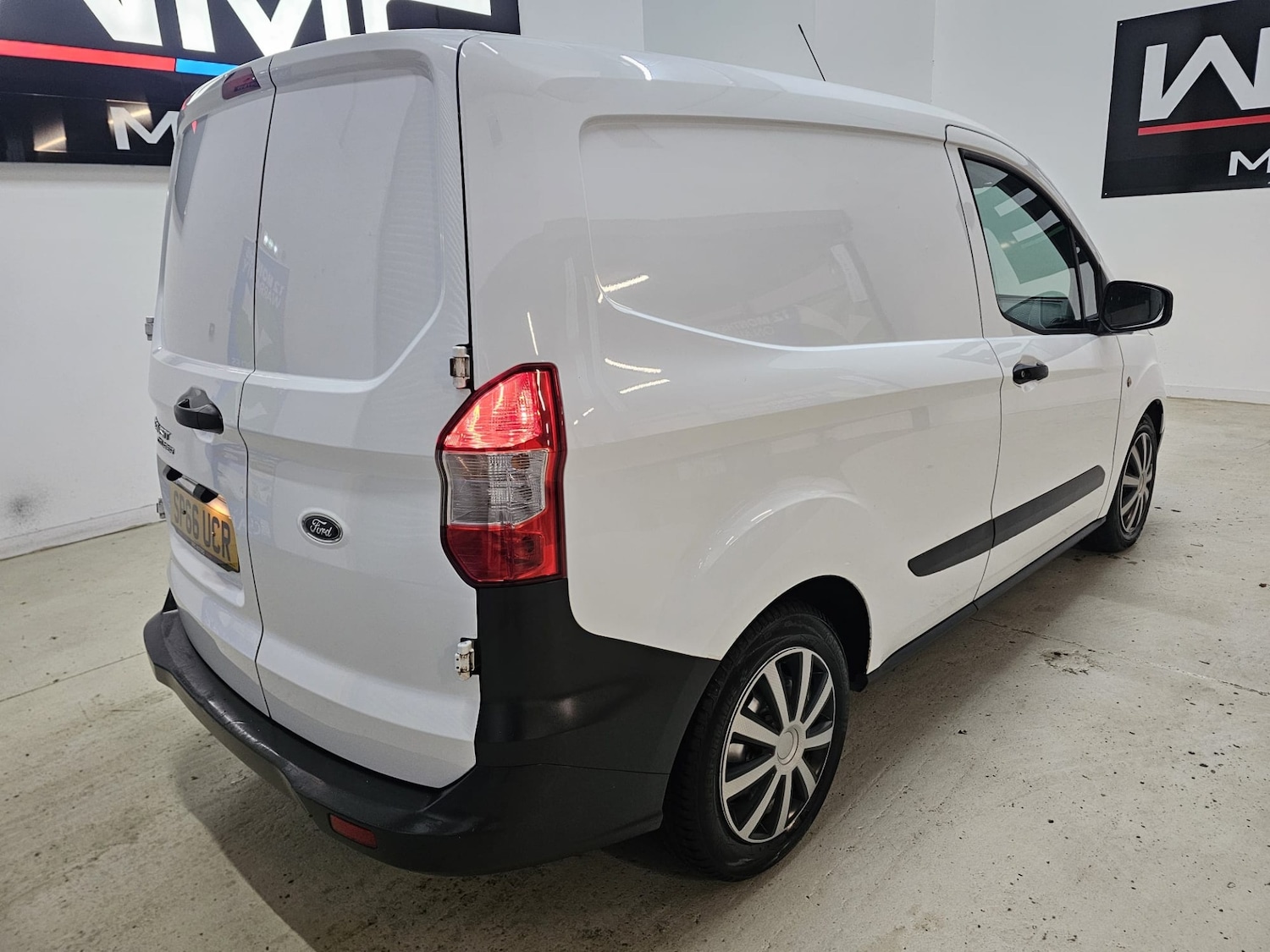 Used Ford Transit Courier 2016 for sale - 76948544: Photo 8