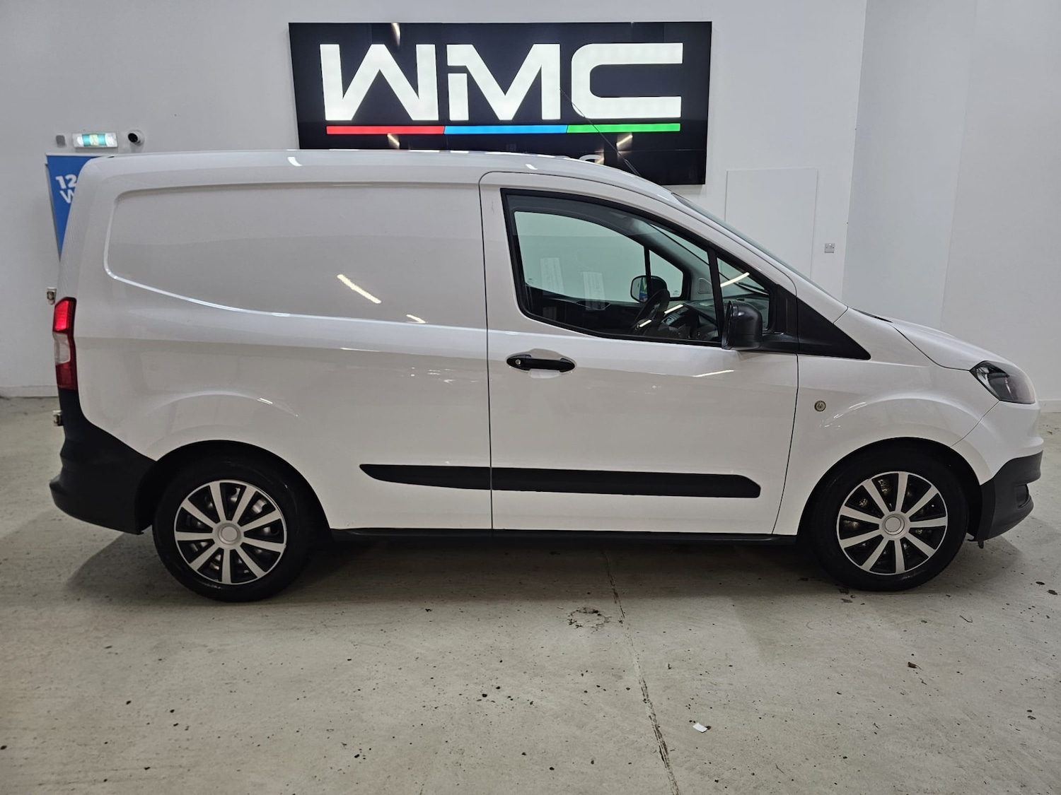 Used Ford Transit Courier 2016 for sale - 76948544: Photo 9