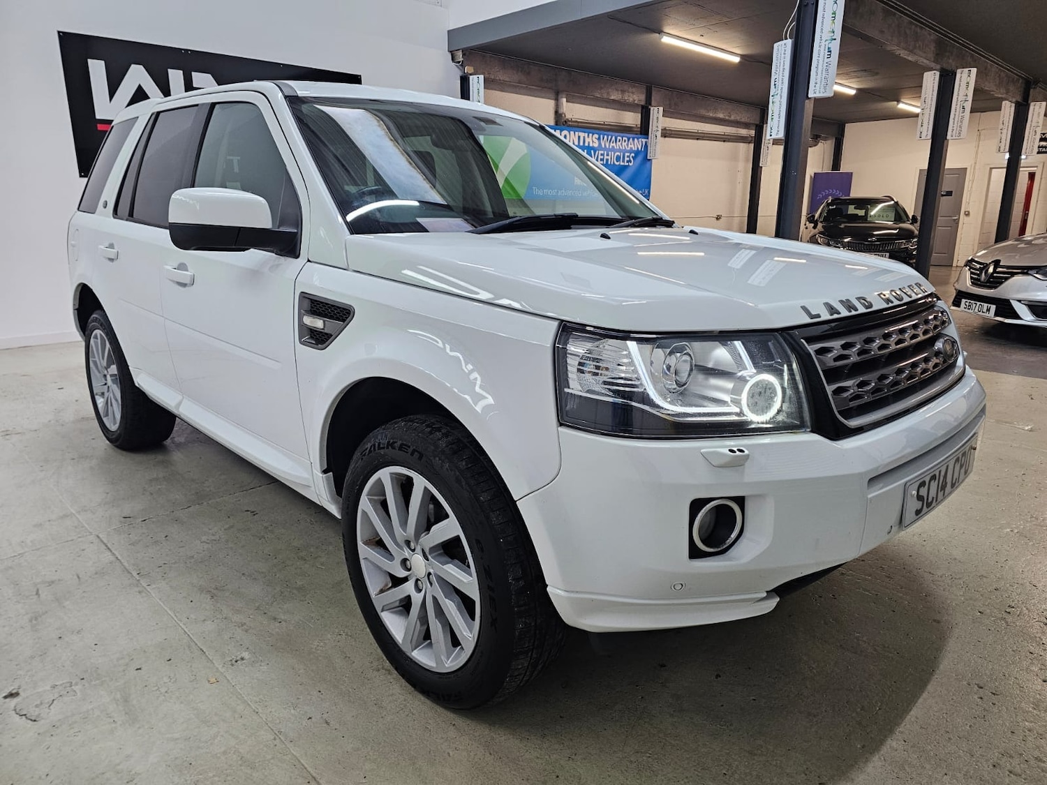 Used Land Rover Freelander 2014 for sale - 76384736: Photo 2
