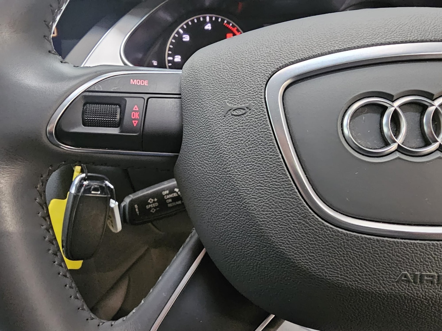 Used Audi A4 2015 for sale - 76493850: Photo 14