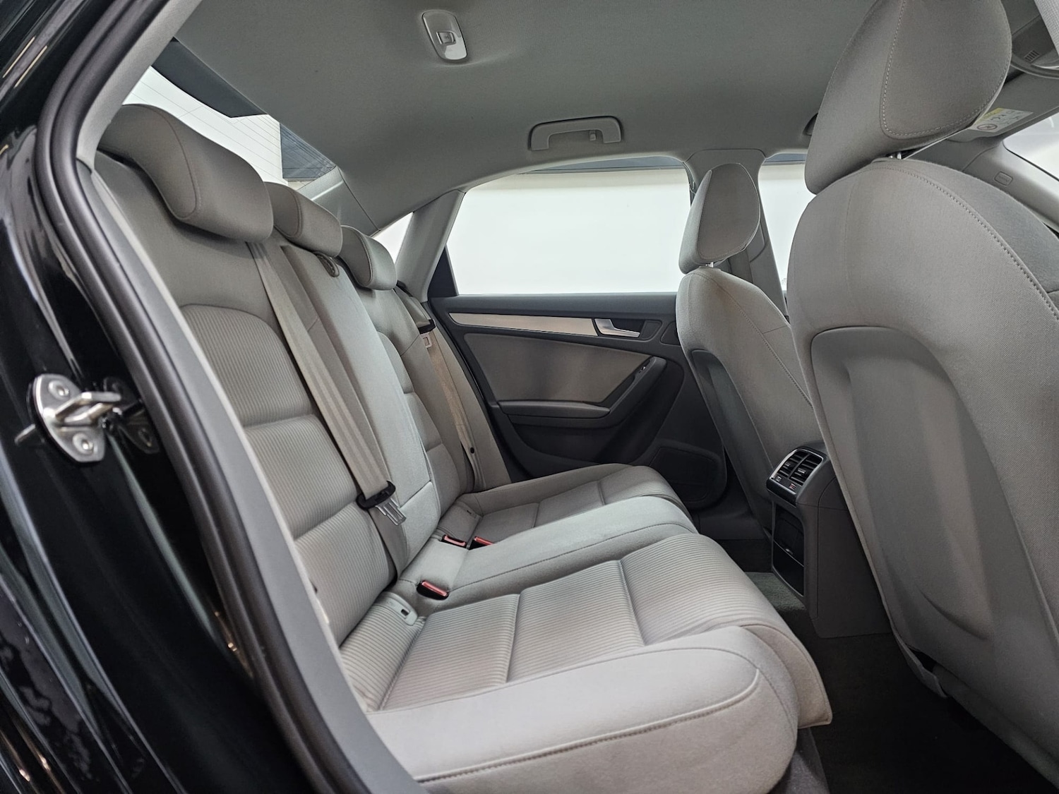 Used Audi A4 2015 for sale - 76493850: Photo 26