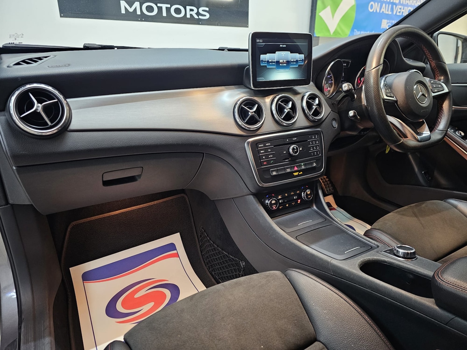 Used Mercedes-Benz GLA 2015 for sale - 76453154: Photo 10