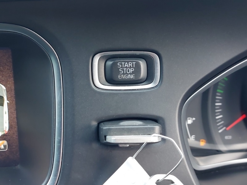 Used Volvo V40 2019 for sale - 77548966: Photo 14