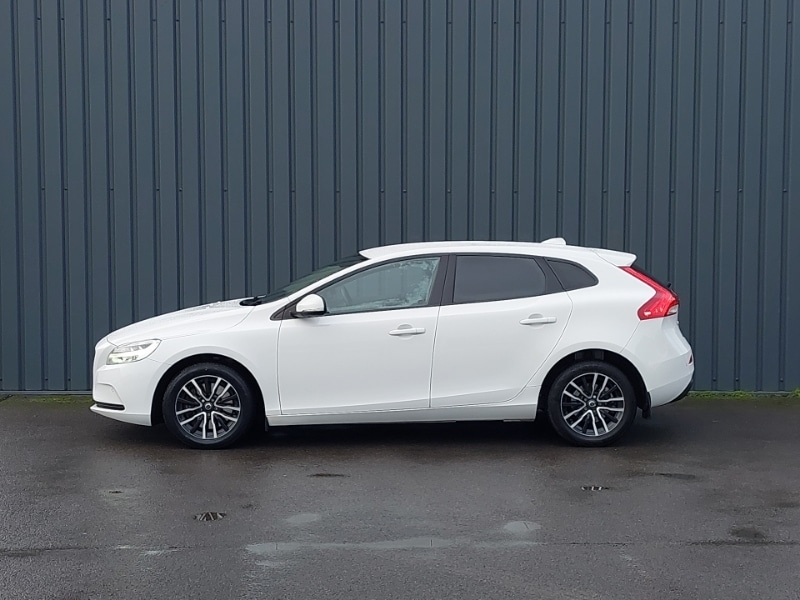 Used Volvo V40 2019 for sale - 77548966: Photo 4