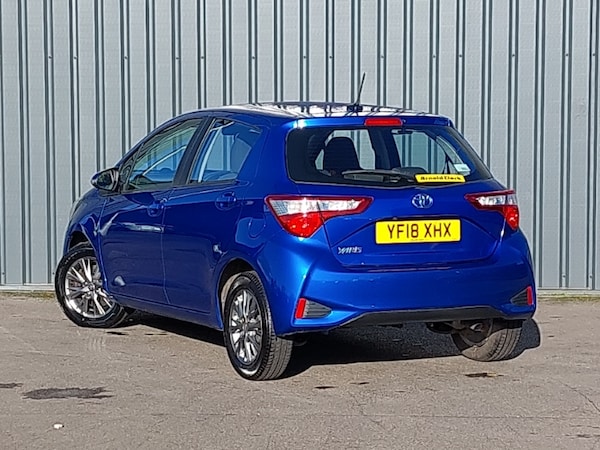 Used Toyota Yaris 2018 for sale - 76343596: Photo 3