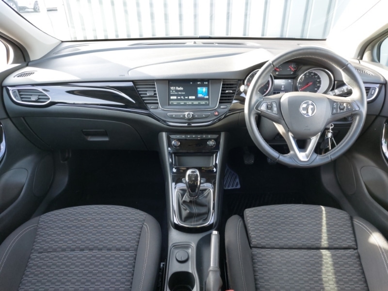 Used Vauxhall Astra 2019 for sale - 77656806: Photo 2