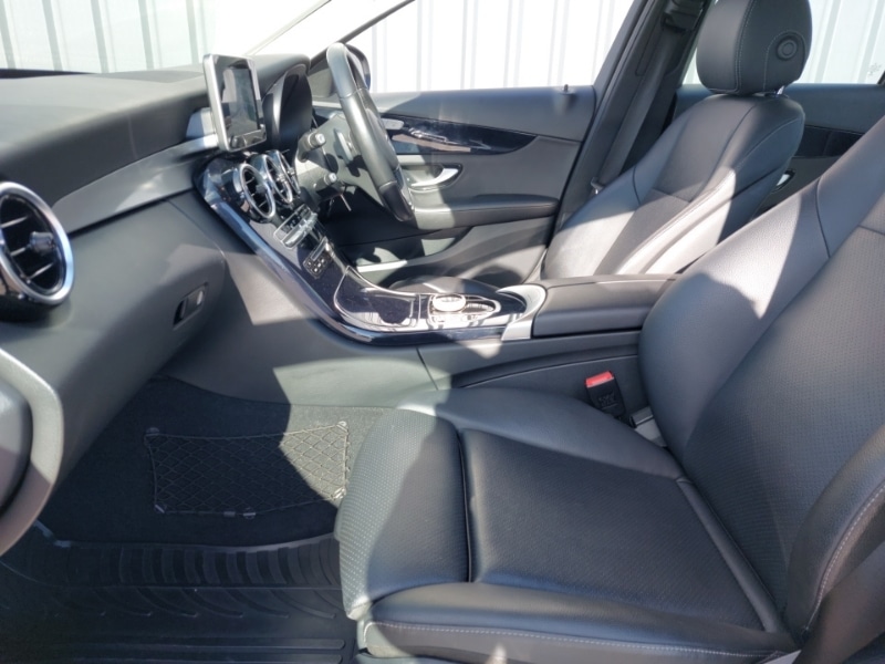 Used Mercedes-Benz C-Class 2018 for sale - 76103602: Photo 5