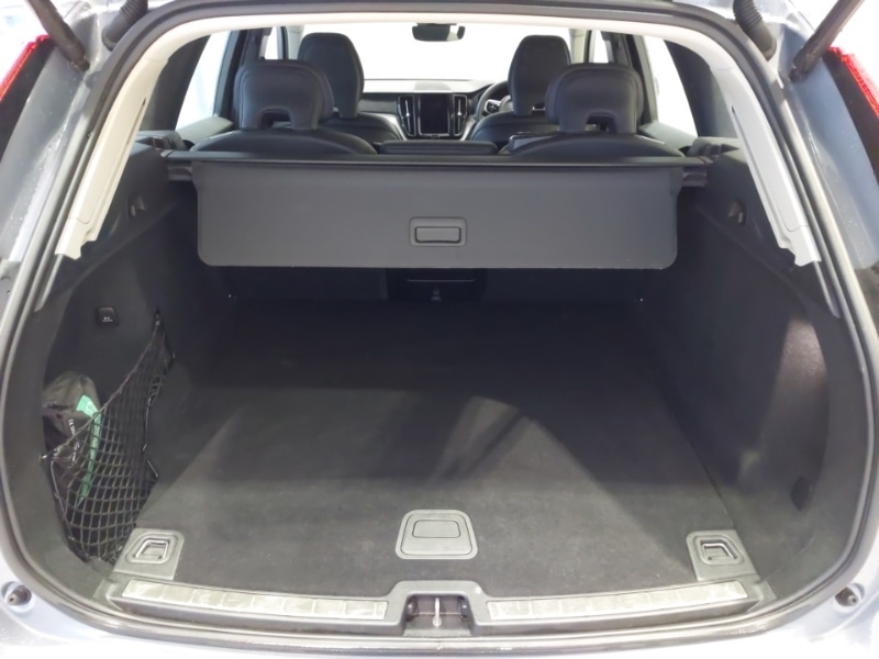 Used Volvo XC60 2023 for sale - 77343314: Photo 8