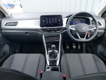 Used Volkswagen T-Roc 2023 for sale - 78791388: Photo