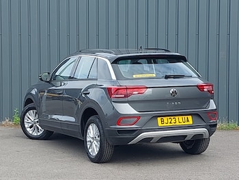 Used Volkswagen T-Roc 2023 for sale - 78791388: Photo
