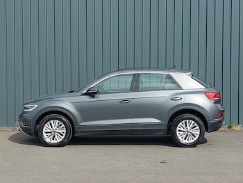 Used Volkswagen T-Roc 2023 for sale - 78791388: Photo