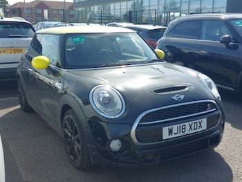 Used MINI Hatch 2018 for sale - 78933078: Photo