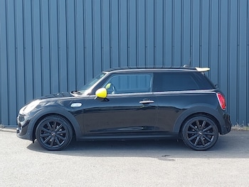 Used MINI Hatch 2018 for sale - 78933078: Photo
