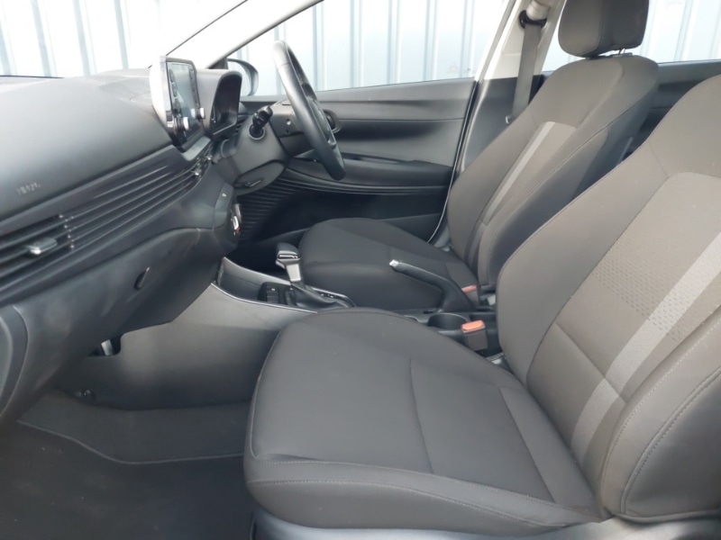 Used Hyundai i20 2024 for sale - 76387969: Photo 5