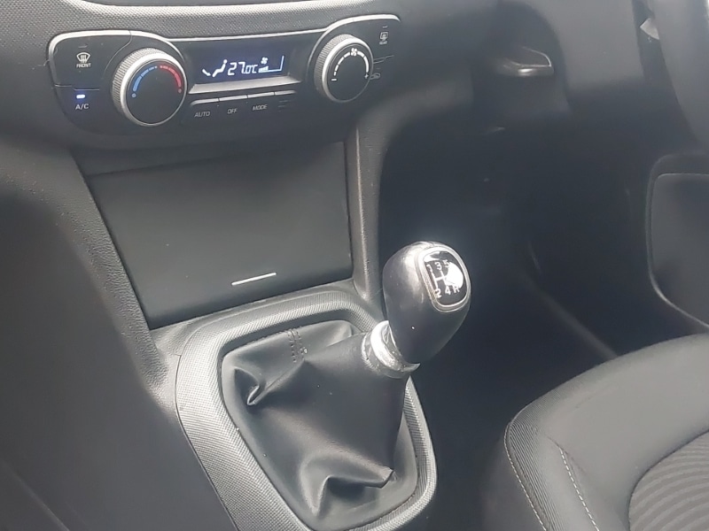 Used Hyundai i10 2017 for sale - 76507059: Photo 17