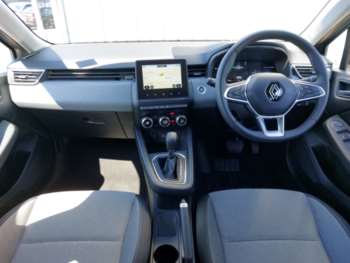 Used Renault Clio 2024 for sale - 74706326: Photo