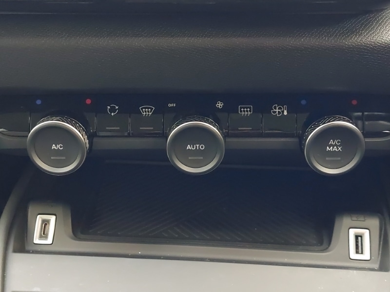 Used Citroen C4 2022 for sale - 76567310: Photo 15