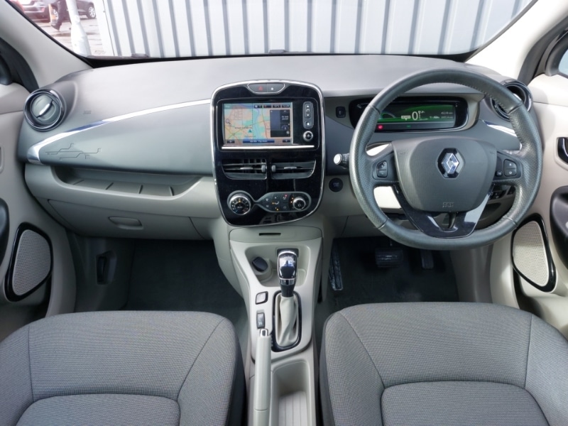 Used Renault Zoe 2016 for sale - 76465117: Photo 2