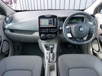 Used Renault Zoe 2016 for sale - 76465117: Photo