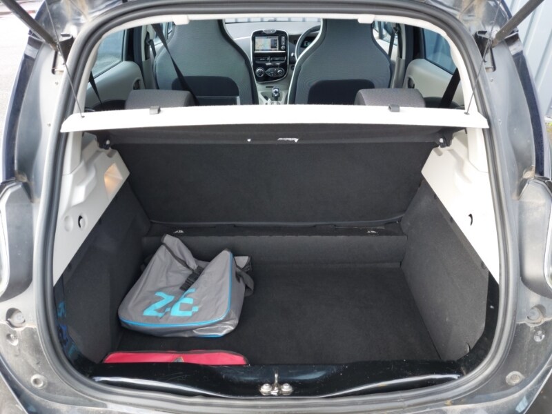 Used Renault Zoe 2016 for sale - 76465117: Photo 8