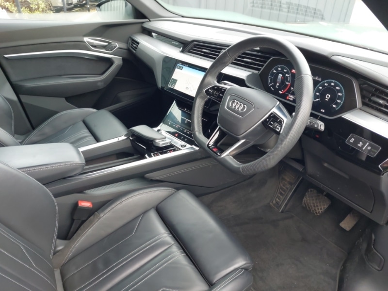 Used Audi e-tron 2021 for sale - 76983468: Photo 12