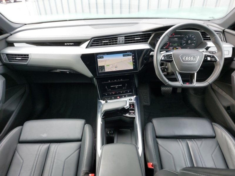 Used Audi e-tron 2021 for sale - 76983468: Photo 2