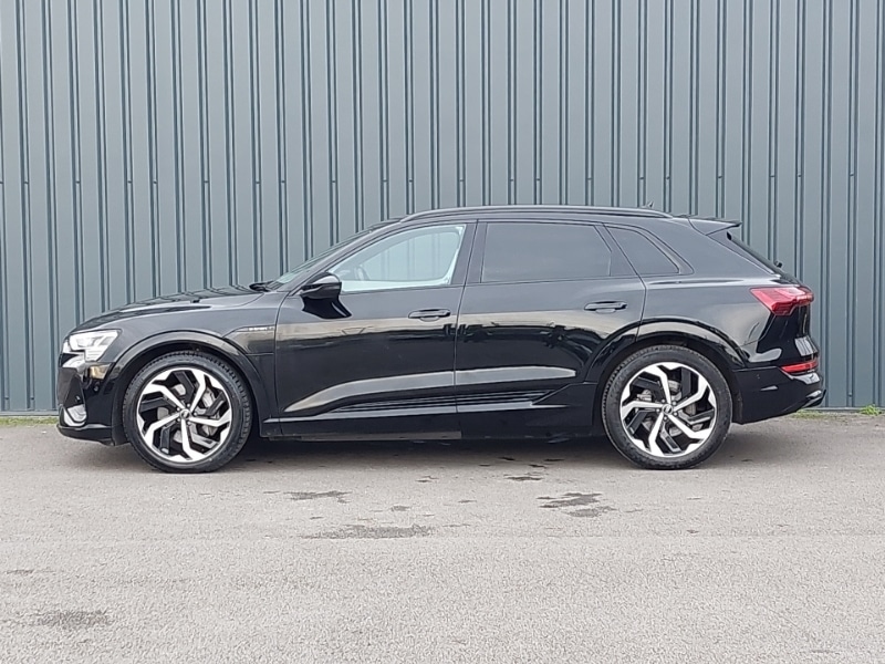 Used Audi e-tron 2021 for sale - 76983468: Photo 4