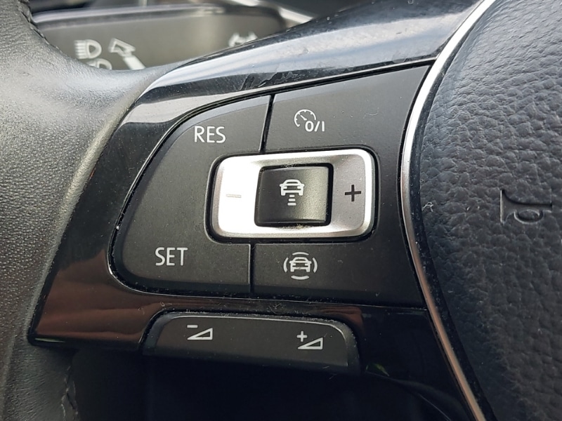 Used Volkswagen T-Roc 2019 for sale - 76683723: Photo 13