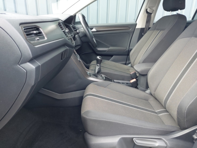 Used Volkswagen T-Roc 2019 for sale - 76683723: Photo 5