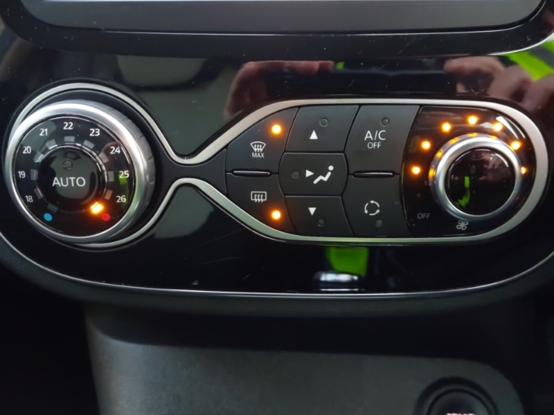 Used Renault Captur 2018 for sale - 77228919: Photo 15