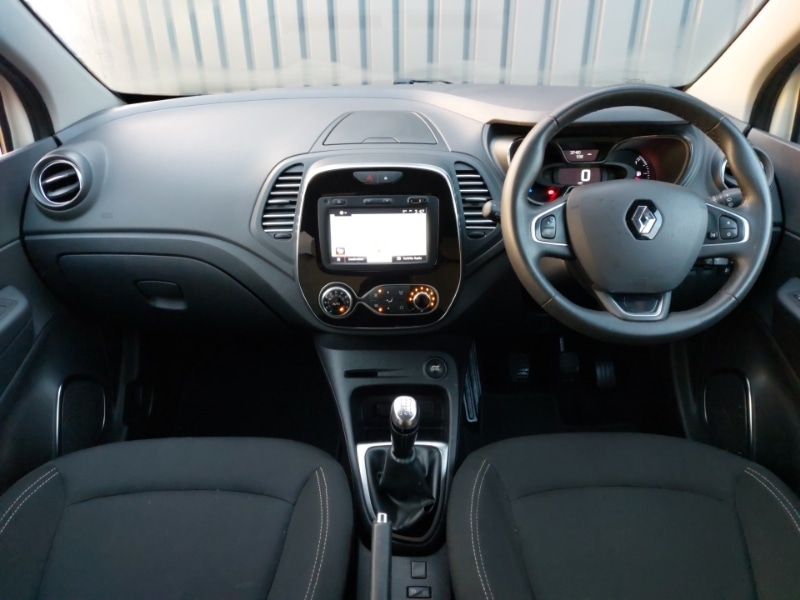 Used Renault Captur 2018 for sale - 77228919: Photo 2