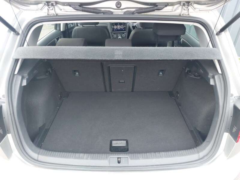 Used Volkswagen Golf 2018 for sale - 77731837: Photo 8