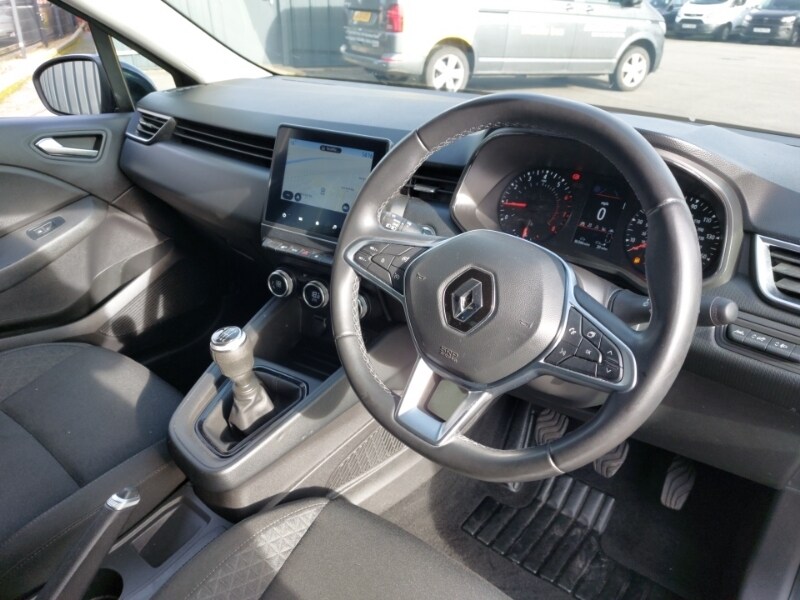 Used Renault Clio 2021 for sale - 77652128: Photo 12