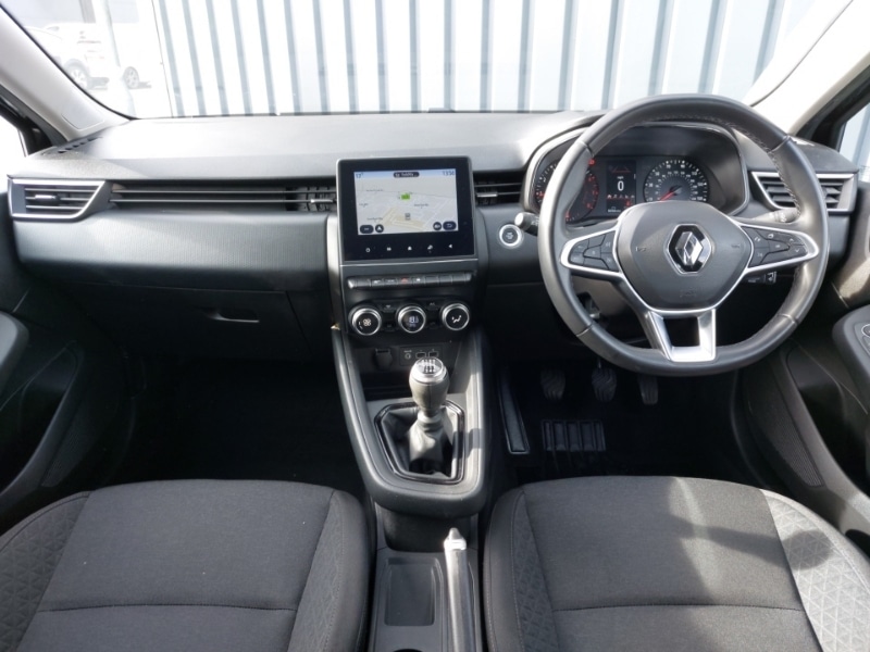 Used Renault Clio 2021 for sale - 77652128: Photo 2