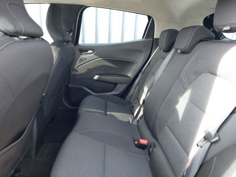 Used Renault Clio 2021 for sale - 77652128: Photo 6