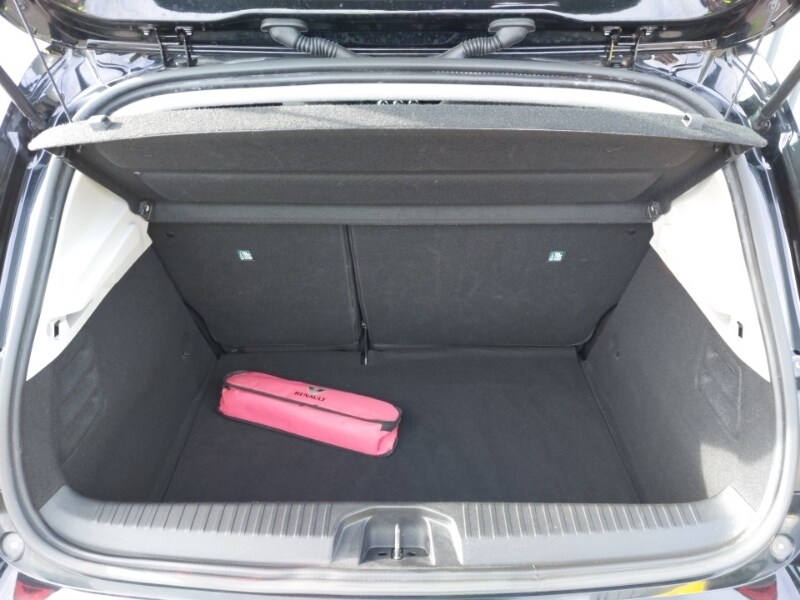 Used Renault Clio 2021 for sale - 77652128: Photo 8