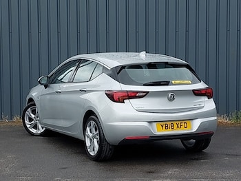 Used Vauxhall Astra 2018 for sale - 78642947: Photo