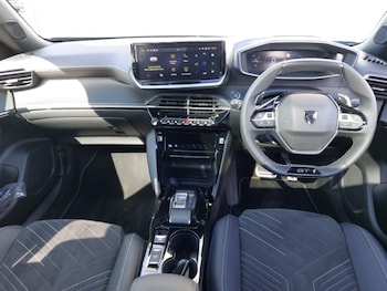 Used Peugeot 2008 2025 for sale - 75989641: Photo