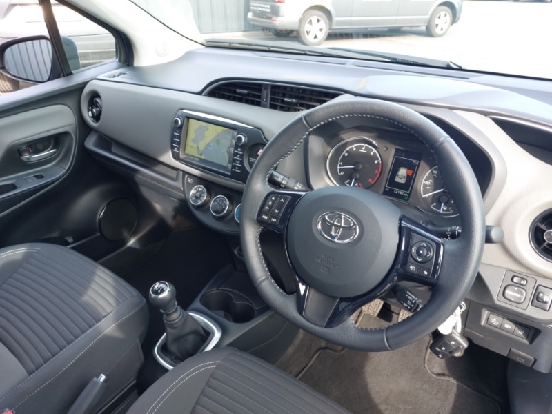 Used Toyota Yaris 2019 for sale - 78113126: Photo 12