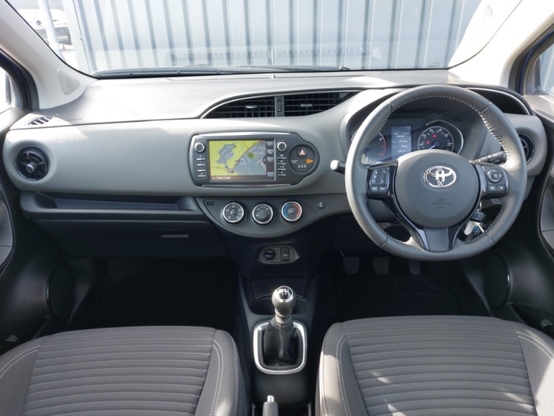 Used Toyota Yaris 2019 for sale - 78113126: Photo 2