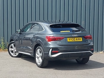 Used Audi Q3 2020 for sale - 79101255: Photo