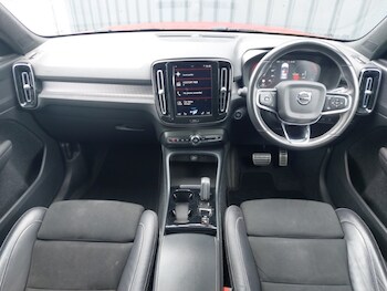 Used Volvo XC40 2021 for sale - 78747759: Photo