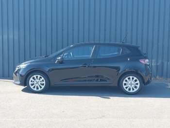 Used Renault Clio 2024 for sale - 74641679: Photo