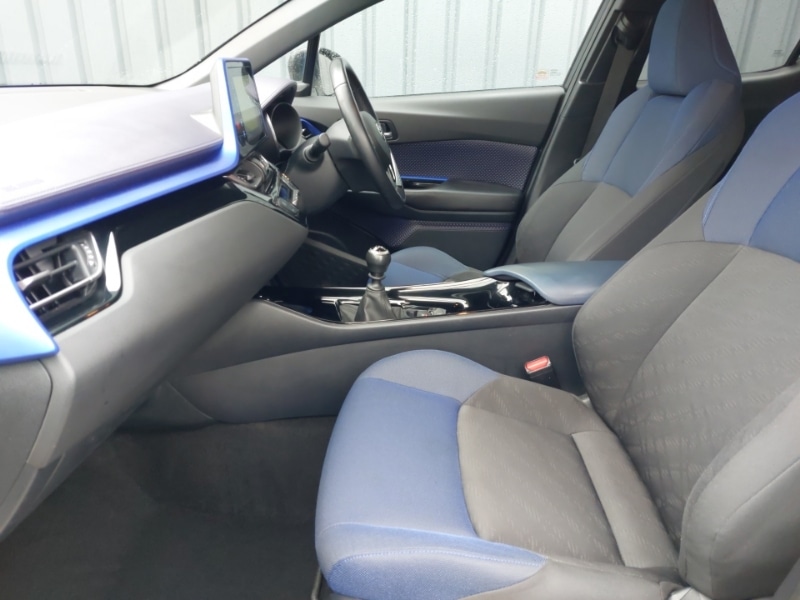 Used Toyota C-HR 2017 for sale - 78013511: Photo 5