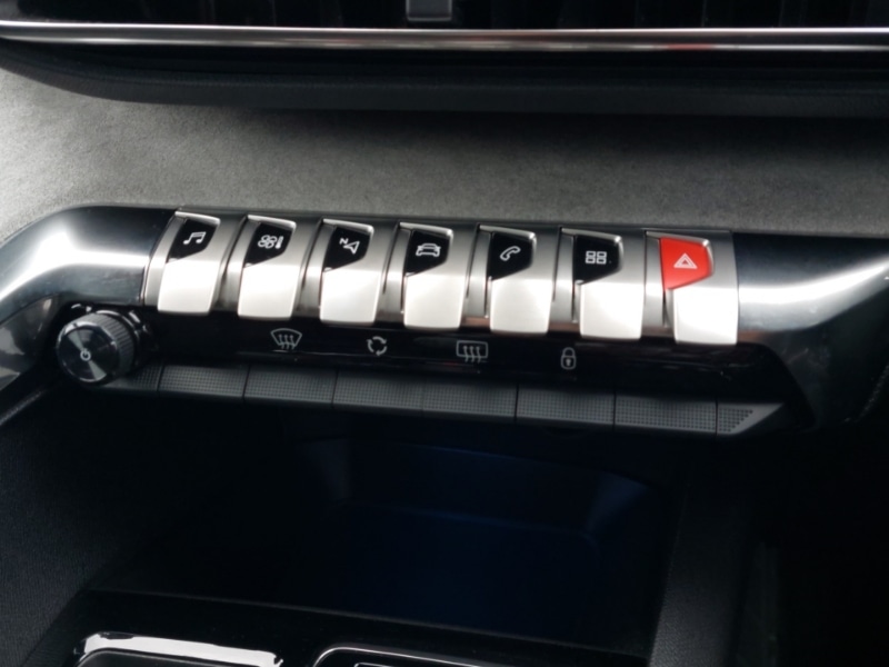 Used Peugeot 3008 2023 for sale - 76880454: Photo 11